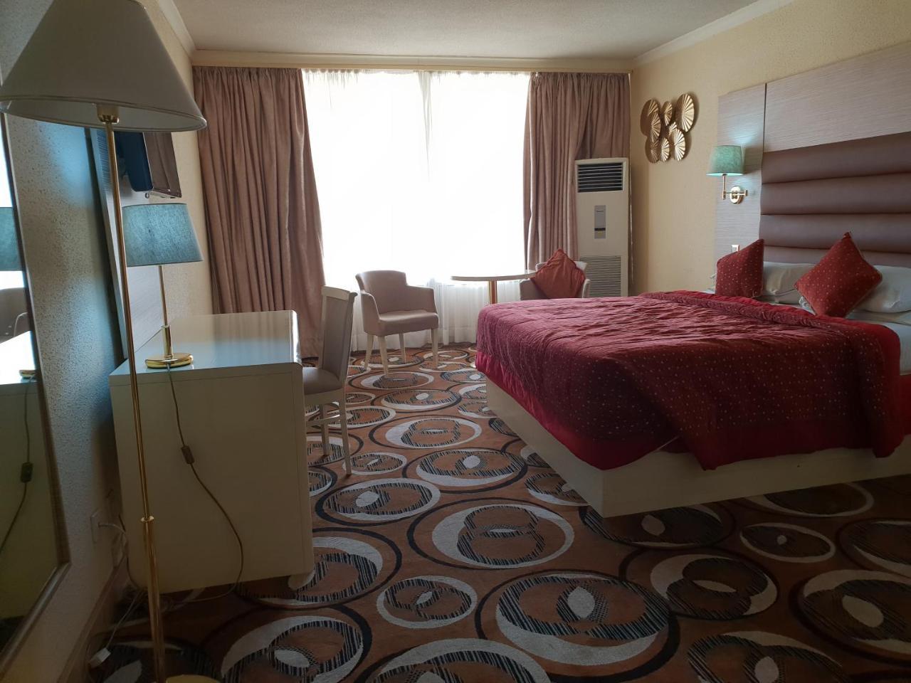 Nicon Luxury Abuja Ξενοδοχείο Εξωτερικό φωτογραφία